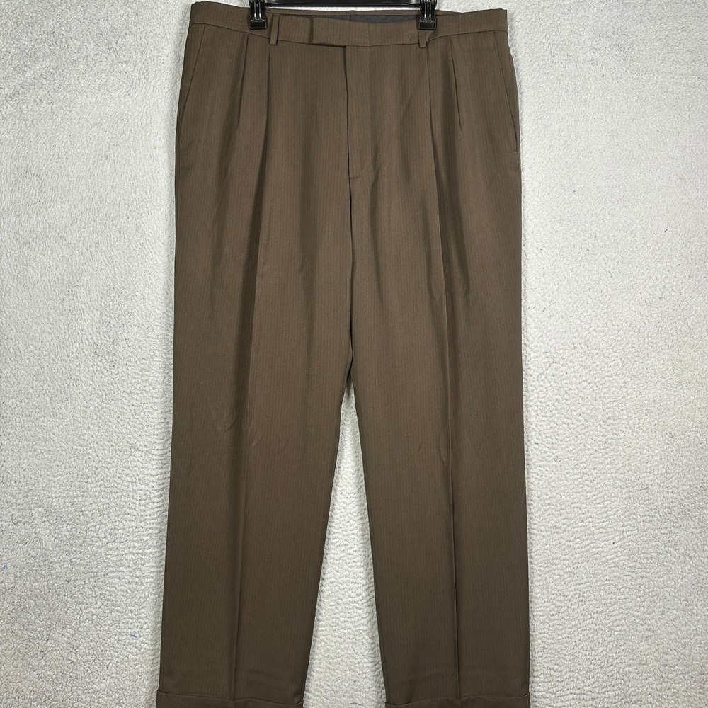 NEW Haggar Pants Mens 40X32 Brown Dress Smart Fiber Relaxed Fit Pleated Cuffed